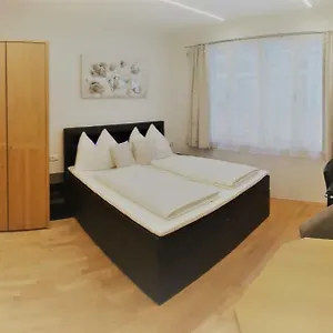 Apartment In Mariahilfer Straße, Wien