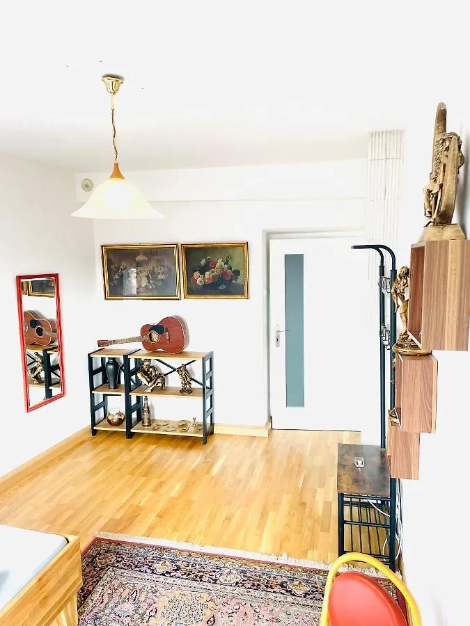 Room In City Center Near U6,U3 And Westbahnhof location