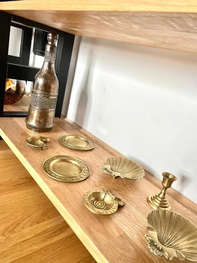 Room In City Center Near U6,U3 And Westbahnhof ウィーン オーストリア